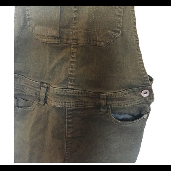 ARDENE Short Overalls With Pockets Camo Olive Green Sz X Small - Picture 7 of 12